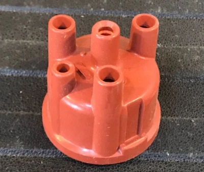 Tapa de distribuidor Bosch - 03 009 / 1 235 522 055 - para Saab 95, 96 y Monte Carlo Foto 1 de 4