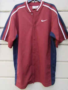 Camiseta deportiva tejida de polietileno Nike Burgandy SS para hombre L - Imagen 1 de 6