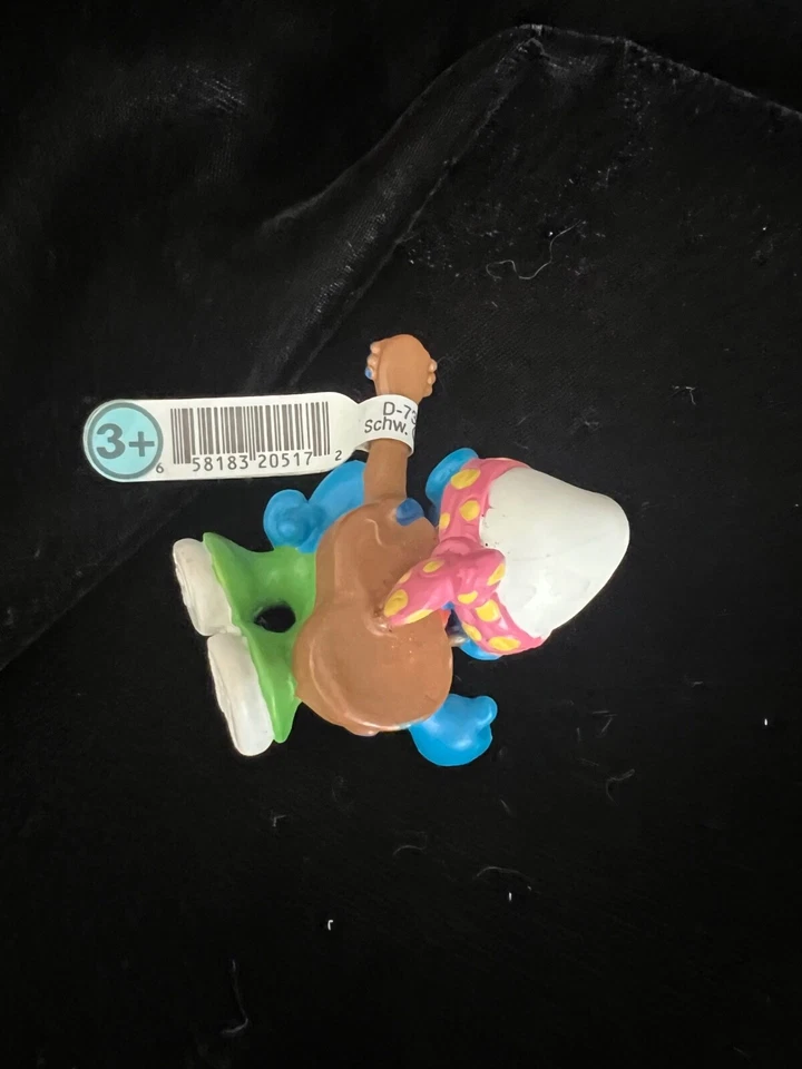 Pitufo Hippie Guitarra Autoestopista Tatuaje Bandana Cinturón Paz Peyo PVC Juguete SchleichO Foto 1 de 1