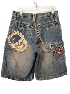 Vintage 90's PLUGG Flaming Skull Attached Chain Baggy Wide Leg Jean Short Sz.32 - Picture 1 of 4