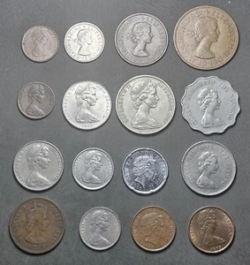 LOT OF 16 coins ELIZABITH II Australia , British, Hong Kong,Cyprus (1967-2006) - Picture 1 of 2