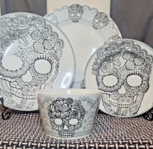 Set da pranzo 222 quinto teschio pizzo (12 pezzi) | porcellana rara | matrimonio gotico antico - Foto 1 di 7