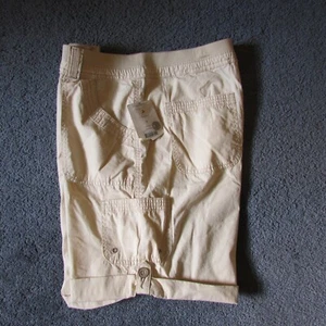 NWT White Stag 10 Beige Zip Fly Elastic Waist Cargo Shorts Rolled Cuffs - Picture 1 of 3