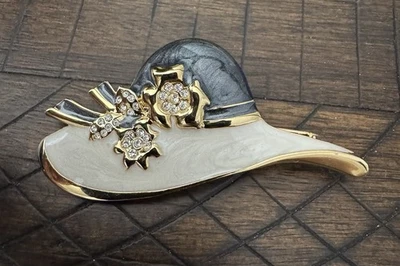 Grey And White Hat Pin - Image 1 of 2