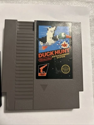 Duck Hunt - Nintendo NES (1985) With Slide Box 7 - Image 1 of 4