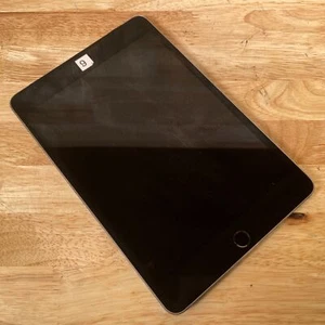 Apple iPad Mini 4 A1550 Gray 7.9" LCD Screen 8MP (16GB+2GB) Dual Core Tablet - Afbeelding 1 van 4