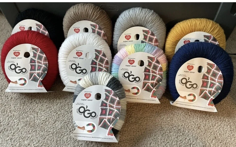 Red Heart Super Saver O'Go Tangle Free Medium Acrylic 7oz Yarn Choice Color - Image 1 of 4