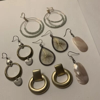 Lote de 5 pendientes de disfraz perforados colgantes - metal, cuentas, etc. Foto 1 de 4