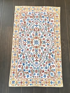 Tappeto Arazzo Punto Catena Indiana 28 X 48" Fiori Colorati con Forme Orientali - Foto 1 di 5