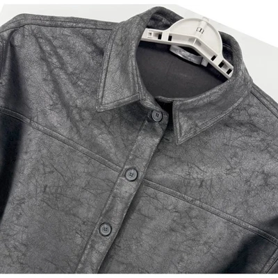 Nicole by BKE 女式人造皮革/绒面革大号黑色夹克纽扣上衣 Goth — 第 1/4 张图片