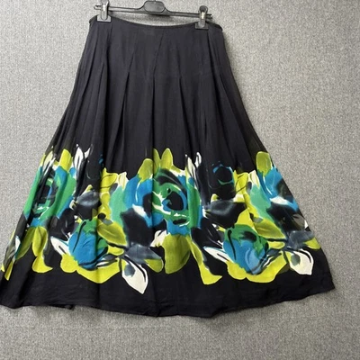 Windsmoor woman's skirt size 12 navy blue silk floral print pleated - Image 1 of 4