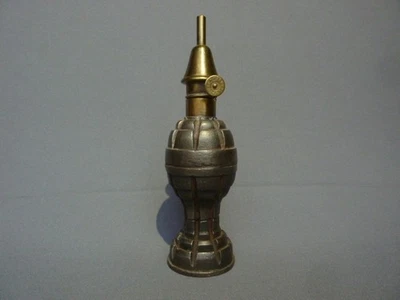 LAMPE PIGEON GRENADE TRAVAIL DE POILUS OBJET DE TRANCHEES COLLECTION MILITARIA - Photo 1/4