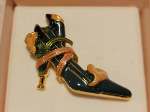 KJL Kenneth Jay Lane grün & rosa Emaille High Heel Pumps goldfarbene Brosche - Bild 1 von 5
