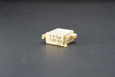 Enchufe de codificación OBC BMW E30 13 botones (TIPO 46) 1385941 325ic 325is 325i   Foto 1 de 3