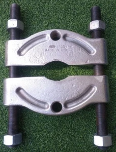 OTC 1123 Bearing Splitter Separator Puller 1/2"- 4-5/8" Capacity, Made In USA - Picture 1 of 3