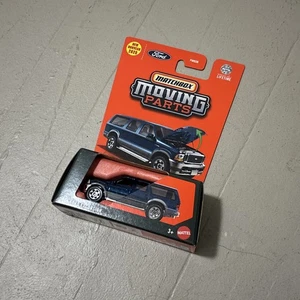 Matchbox Moving Parts 2004 Ford Exkursion blau 2025 - Bild 1 von 2