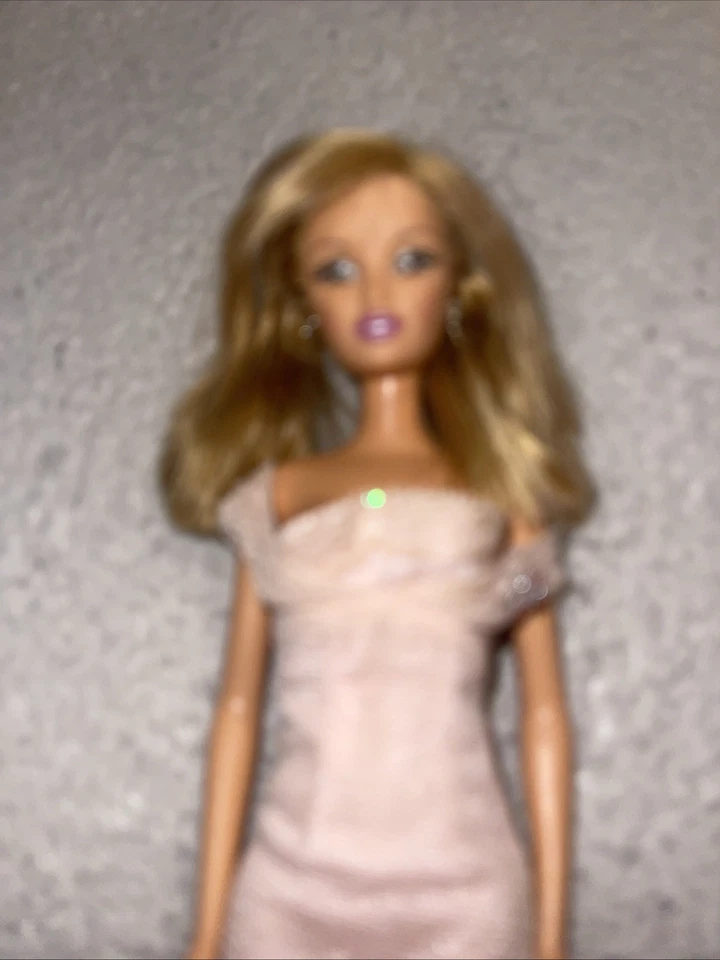 РЕДКАЯ КУКЛА MATTEL BARBIE FASHION ЛИХОРАДКА 1998 РИСУНОК #550 - Изображение 1 из 4