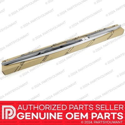 GENUINE Lexus 03-09 GX470 OEM Rear Liftgate License Light Cover Trim 75132-60070 - Imagem 1 de 4