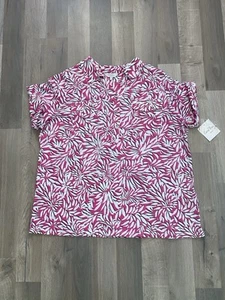 Plus Size 1X Top Roll Tab Sleeve V-Neck Blouse Accent Buttons Tropical New  - Picture 1 of 12