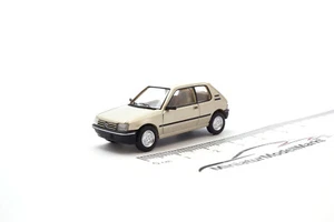 Peugeot 205 - beige (Metallic) - 1:87 - PCX87 (PCX870507) - Picture 1 of 2