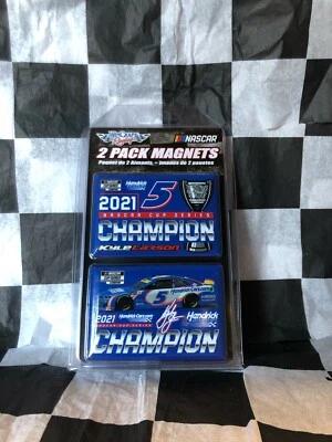 Kyle Larson # 5 NASCAR Cup Series Champion Rectangle Magnet, 2pack - Image 1 of 4