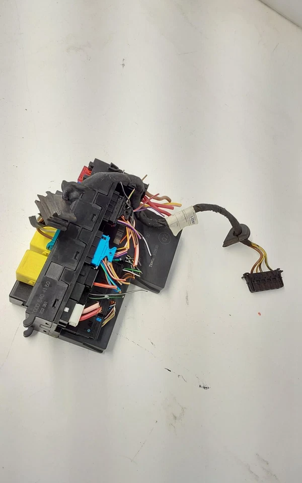 2001 Mercedes-Benz CLK430 SAM RELAY FUSE BOX CONTROL MODULE OEM A2085450132 - Image 1 of 4