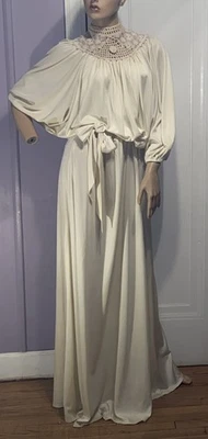 Vintage CALIFORNIA TALL GIRLS Victorian Prairie Crochet Wedding Dress M-XL - Image 1 of 4