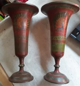 2 India vintage 10 pollici Vasi alti in ottone pavoni incisi - Foto 1 di 5
