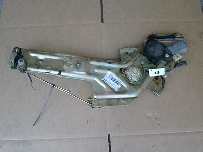 Ferrari 360 Modena - правая дверь стекло окно / регулятор подъема # 65133200  - Изображение 1 из 4