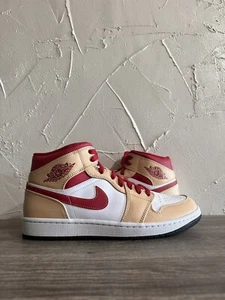 Nike Air Jordan 1 Mid Curry Red Men’s Size 9.5 554724-201 Missing Lid - Picture 1 of 5
