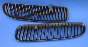 2004-2005-2006 BMW E53 X5 ORIGINAL HOOD TOP GRILLE INLET SET IN MATT BLACK GRILL - Picture 1 of 1