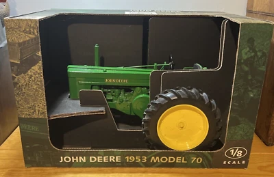 Scale Models John Deere 1953 Model 70 1/8 Scale in box - Image 1 of 4