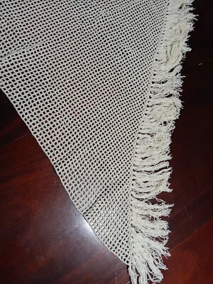 Mantón vintage de ganchillo con flecos Foto 1 de 4
