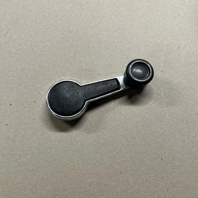 Manivela de janela Datsun 240Z 260Z 280Z 510 Roadster fabricante de equipamento original - Imagem 1 de 4