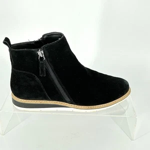 Me Too Size 8 Ander Black Suede Side Zip Ankle Boot Women's - Picture 1 of 9