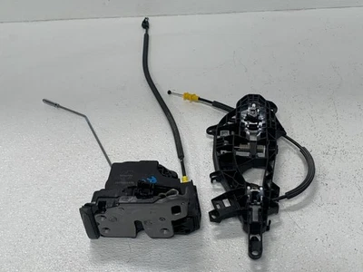 Buick Enclave 2018-2021 cerradura puerta trasera derecha pestillo OEM #A0.18 Foto 1 de 4