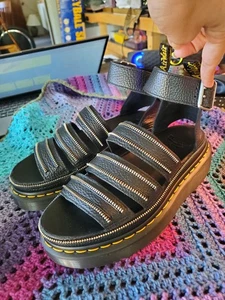 Neu ohne Etikett/B Dr. Martens Clarissa II Quad HDW 45 mm Sandalen, schwarzes Leder, Größe US 8 - Bild 1 von 7