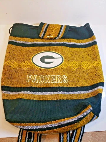 GREEN BAY PACKERS NFL Football knit drawstring backpack/purse  B2 Cover