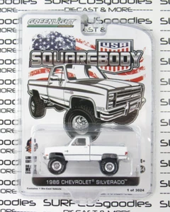 2022 Greenlight Squarebody USA Exclusive: LIFTED 1986 CHEVROLET SILVERADO #51440 - Foto 1 di 16
