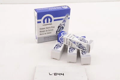 Nuevo juego de bujías originales Dodge 2000-2003 Durango 68303921AA Dakota OEM Foto 1 de 2