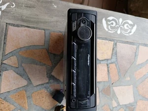 pioneer car audio DEH-S420BT frontalino nero luminosità interna rosso, bluetooth - Foto 1 di 3