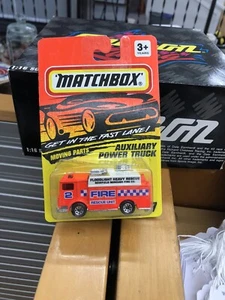 Matchbox MB57 Mack Auxilary Power Fire Truck - Picture 1 of 3