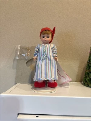 Nuevo en caja, muñeca Madame Alexander, John Darling #440, parte de la colección de libros de cuentos Foto 1 de 4