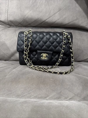 Bolso de Mano CHANEL Medium Classic25 Doble Solapa Acolchado Caviar Negro Foto 1 de 4