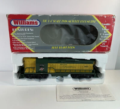 WILLIAMS GP9 CNW 2531 Chicago & Northwestern O SCALE LOCOMOTIVE w blast horn - Image 1 of 4