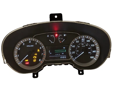 Panel de instrumentos velocímetro 2014 2015 NIssan Sentra 124.945 millas Foto 1 de 3
