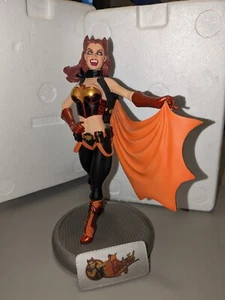 Batgirl Halloween Statue - Picture 1 of 4
