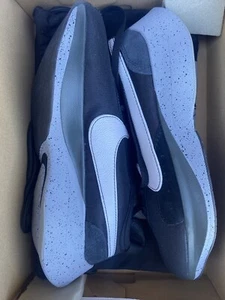 RARE NWB NIKE FLYKNIT Black Moon Racer Running Shoes 10.5 - Picture 1 of 3