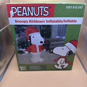 NEW GEMMY 4 FT SNOOPY PEANUTS SANTA CAP & TOP INFLATABLE AIRBLOWN CHRISTMAS - Picture 1 of 8