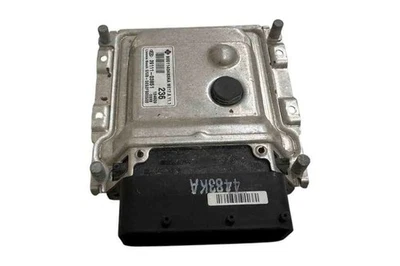 KIA PRO CEE'D ED Engine Control Unit 3911103851 DE52FS00500 32580975 - Immagine 1 di 4